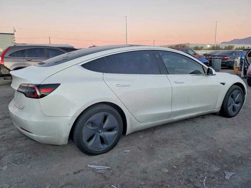 Photo 3 from auction – 2018 TESLA MODEL 3 with VIN 5YJ3E1EA4JF039005