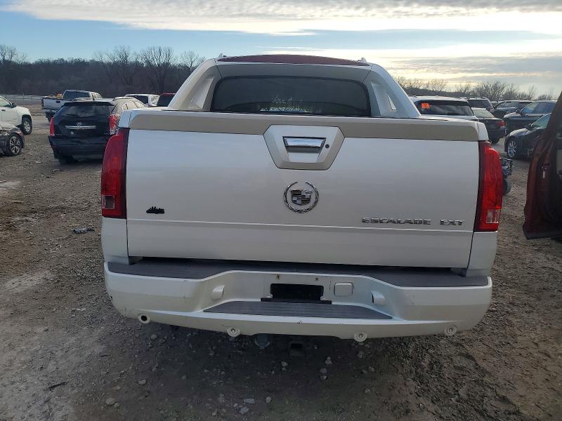 Photo 6 from auction – 2004 CADILLAC ESCALADE E with VIN 3GYEK62N84G303941