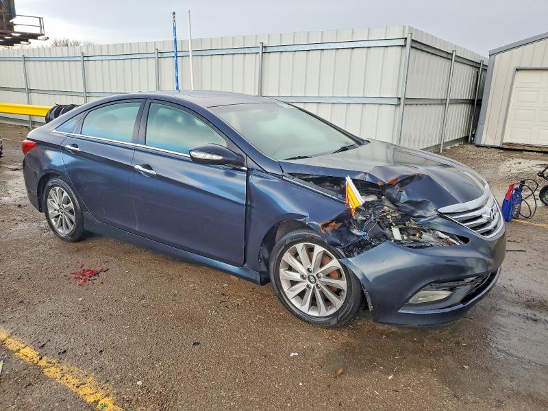 Photo 4 from auction – 2014 HYUNDAI SONATA SE with VIN 5NPEC4AC6EH889426