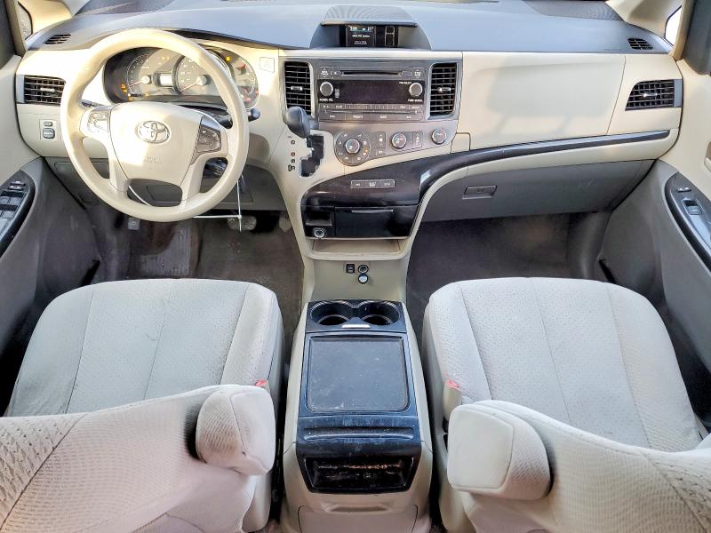 Photo 8 from auction – 2012 TOYOTA SIENNA with VIN 5TDKK3DCXCS202130