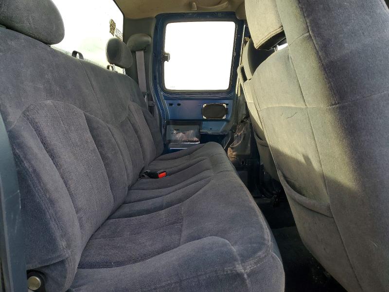 Photo 10 from auction – 2001 CHEVROLET SILVERADO with VIN 2GCEK19T811302239