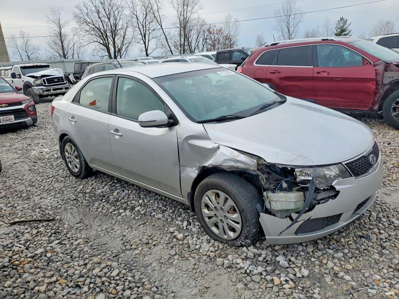 Photo 4 from auction – 2013 KIA FORTE EX with VIN KNAFU4A20D5687749