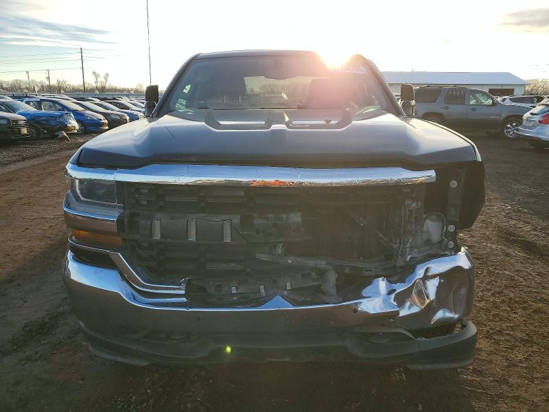 Photo 5 from auction – 2017 CHEVROLET SILVERADO with VIN 1GCUKNEC4HF127371