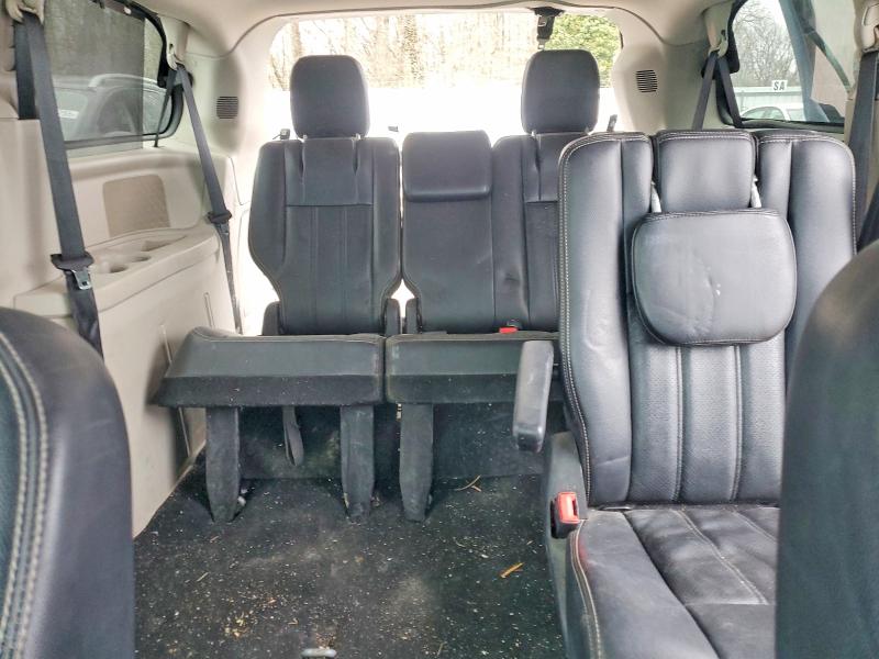 Photo 10 from auction – 2012 CHRYSLER TOWN & COU with VIN 2C4RC1CG7CR413900