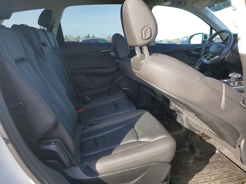 Photo 11 from auction – 2020 AUDI Q7 PREMIUM with VIN WA1LXAF72LD003430