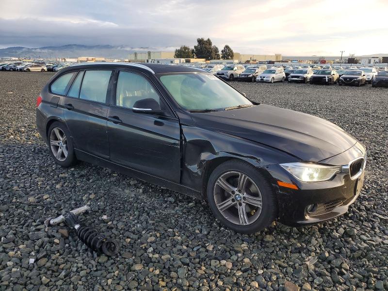 Photo 4 from auction – 2014 BMW 328 XI with VIN WBA3G7C55EKN37707
