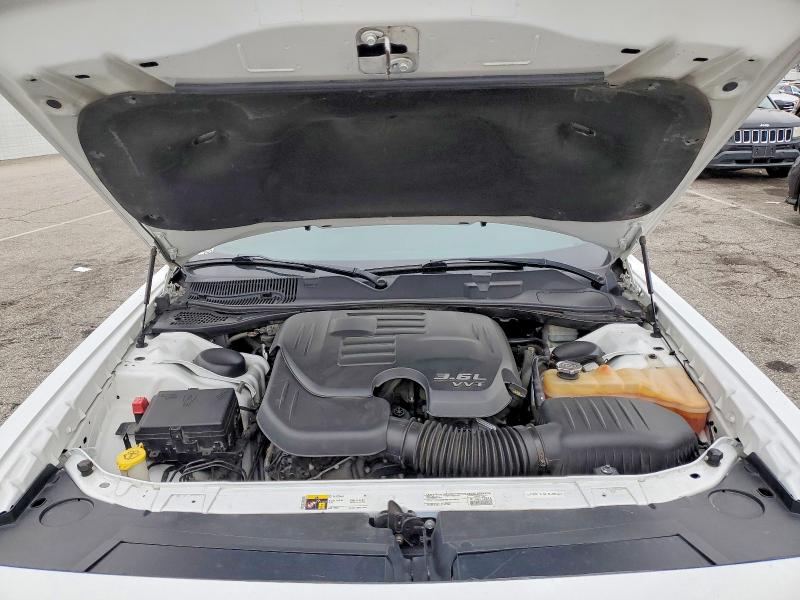 Photo 11 from auction – 2015 DODGE CHALLENGER with VIN 2C3CDZAG5FH732800