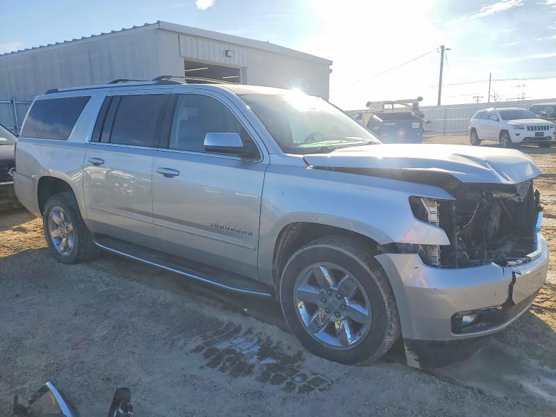 Photo 4 from auction – 2020 CHEVROLET SUBURBAN with VIN 1GNSKJKCXLR216865