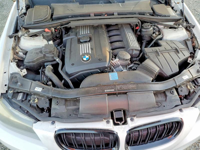 Photo 11 from auction – 2011 BMW 328 I SULE with VIN WBAPH5G56BNM76116