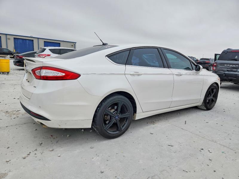 Photo 3 from auction – 2016 FORD FUSION SE with VIN 3FA6P0H72GR245681