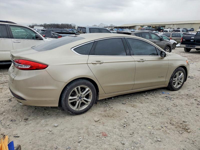 Photo 3 from auction – 2018 FORD FUSION with VIN 3FA6P0LU5JR273544