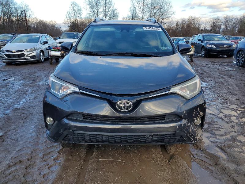 Photo 5 from auction – 2017 TOYOTA RAV4 with VIN JTMWFREVXHJ105121