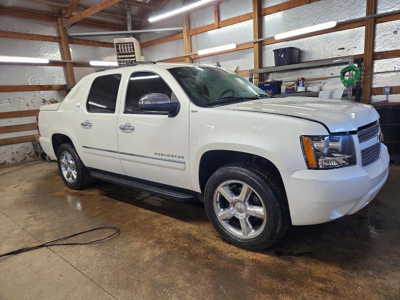 Photo 4 from auction – 2012 CHEVROLET AVALANCHE with VIN 3GNTKGE73CG289095