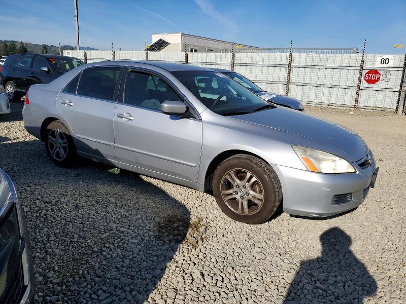 Photo 4 from auction – 2007 HONDA ACCORD SE with VIN JHMCM56337C008486