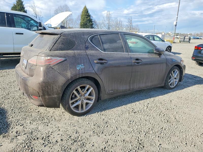 Photo 3 from auction – 2014 LEXUS CT 200 with VIN JTHKD5BH5E2195116