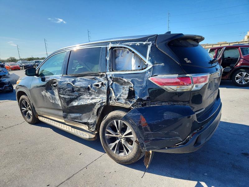 Photo 2 from auction – 2016 TOYOTA HIGHLANDER with VIN 5TDKKRFH9GS150295