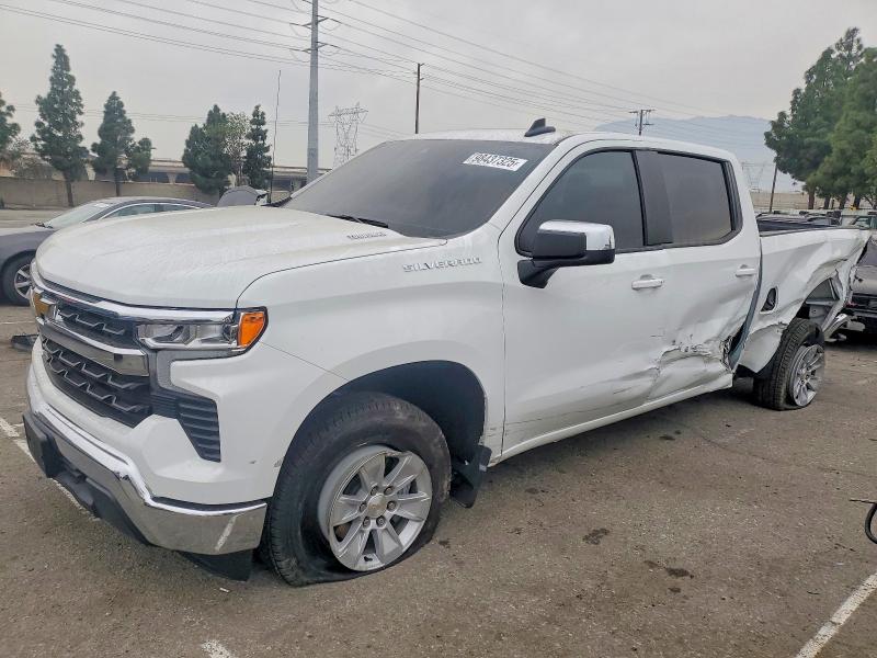 CHEVROLET SILVERADO 2025 مع رقم تعريف المركبة 3GCPACEK3SG316868 - صورة من المزاد
