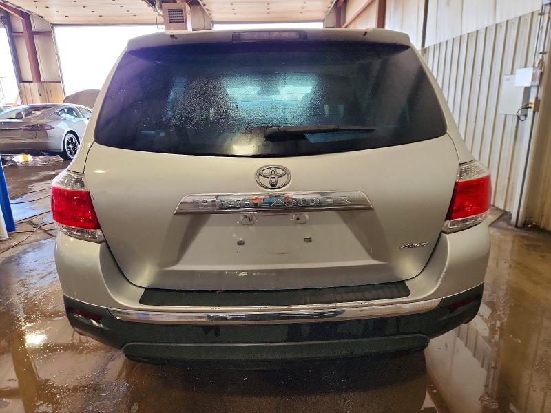 Photo 6 from auction – 2013 TOYOTA HIGHLANDER with VIN 5TDBK3EH9DS228763