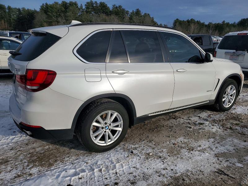 Photo 3 from auction – 2015 BMW X5 XDRIVE3 with VIN 5UXKR0C58F0P02600