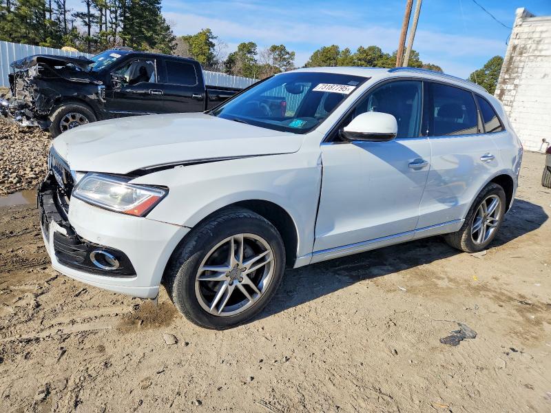 AUDI Q5 PREMIUM 2017 with VIN WA1C2AFP6HA083886 - Photo from auction