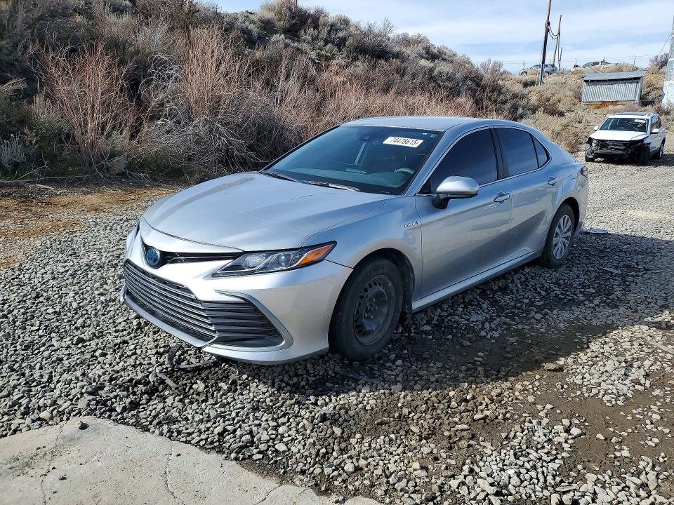 TOYOTA CAMRY 2021 with VIN 4T1C31AK0MU560394 - Photo from auction