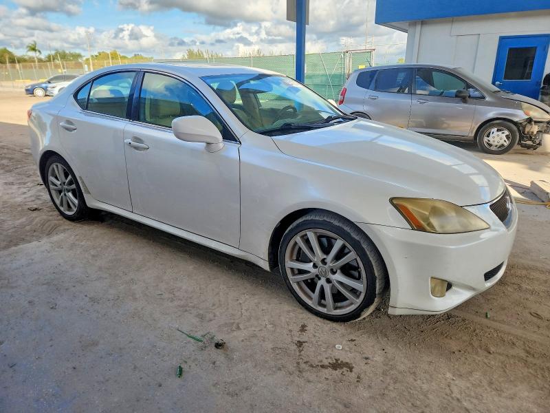 Photo 4 from auction – 2007 LEXUS IS 350 with VIN JTHBE262172012508