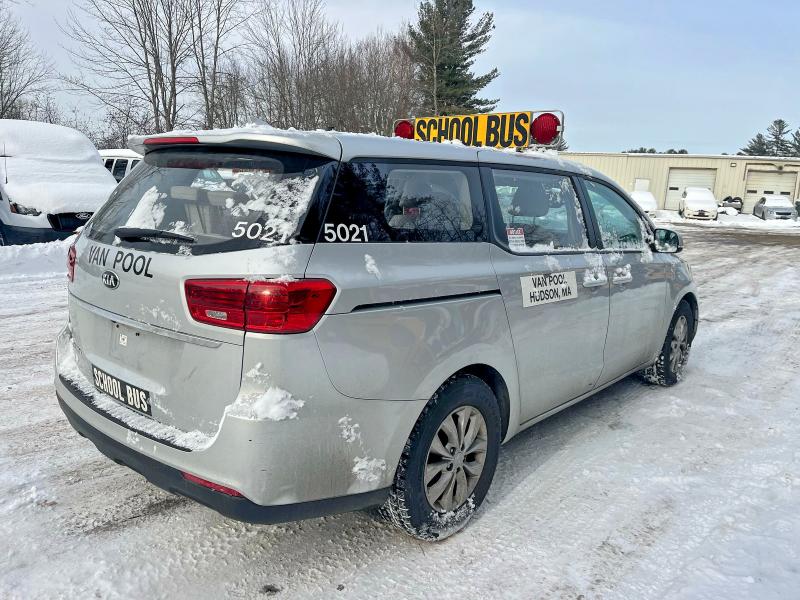 Photo 4 from auction – 2019 KIA SEDONA with VIN KNDMA5C10K6539136