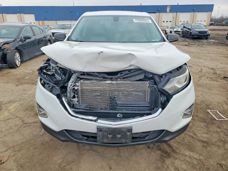 Photo 5 from auction – 2018 CHEVROLET EQUINOX with VIN 2GNAXREV1J6232924
