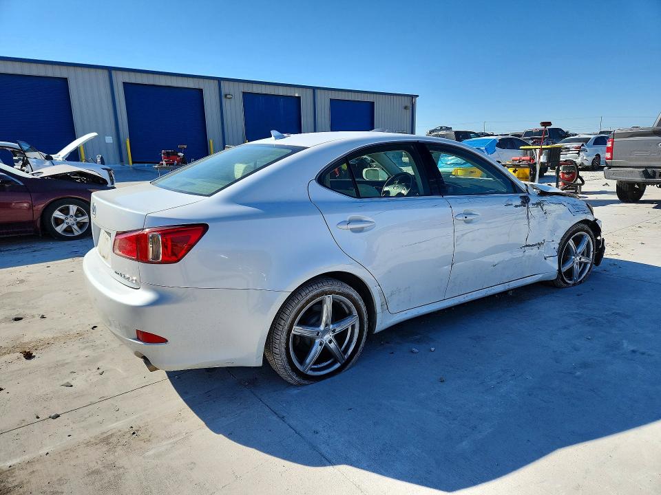 Photo 3 from auction – 2013 LEXUS IS 250 with VIN JTHCF5C22D5063467