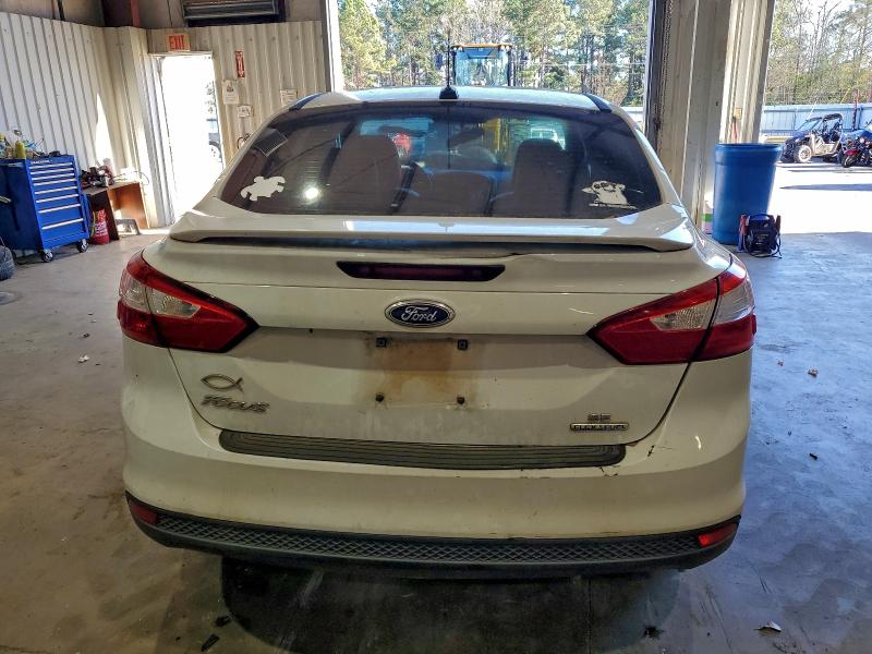 Photo 6 from auction – 2014 FORD FOCUS SE with VIN 1FADP3F22EL143471