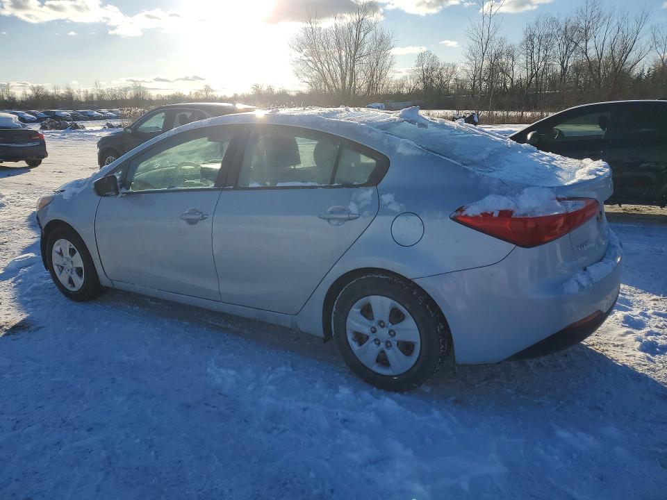 Фото 2 с аукциона – 2016 KIA FORTE LX с VIN KNAFX4A63G5556023