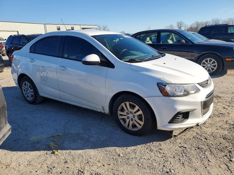 Photo 4 from auction – 2017 CHEVROLET SONIC with VIN 1G1JB5SH3H4134254