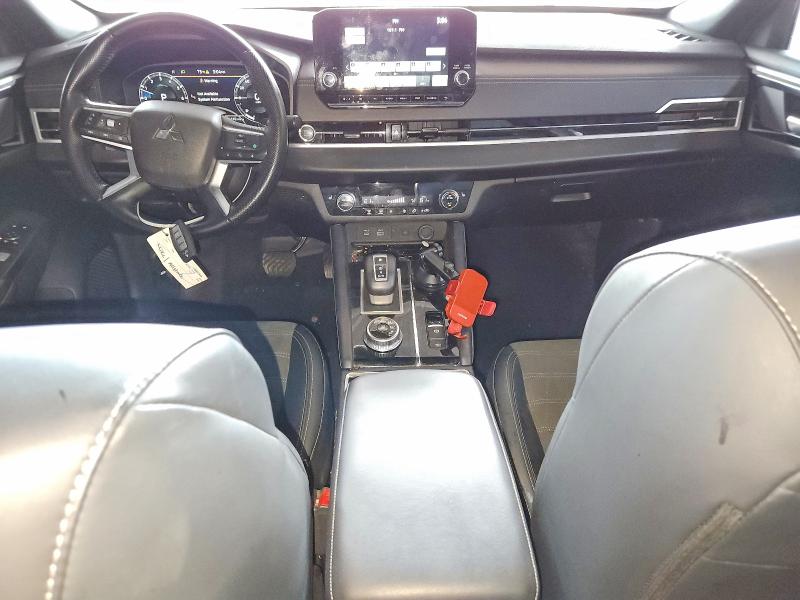 Photo 8 from auction – 2024 MITSUBISHI OUTLANDER with VIN JA4J3VA89RZ072864