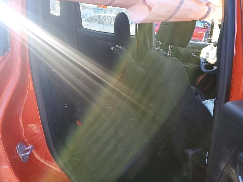 Photo 11 from auction – 2018 JEEP RENEGADE with VIN ZACCJBAB4JPJ07230