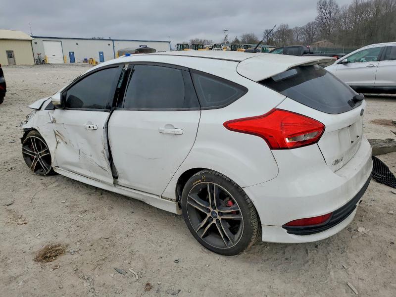 Photo 2 from auction – 2015 FORD FOCUS ST with VIN 1FADP3L91FL304119