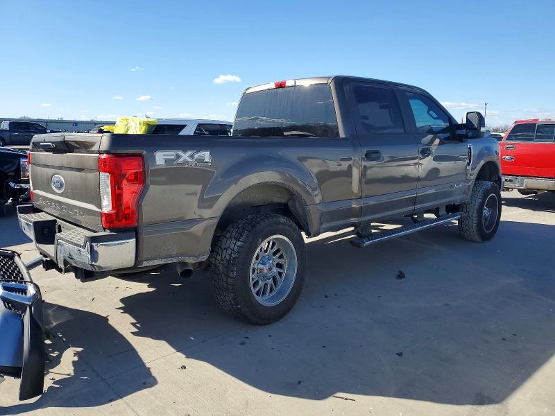 Photo 3 from auction – 2017 FORD F250 SUPER with VIN 1FT7W2BT6HEE79409