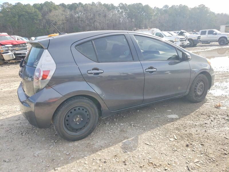 Photo 3 from auction – 2012 TOYOTA PRIUS C with VIN JTDKDTB32C1002322