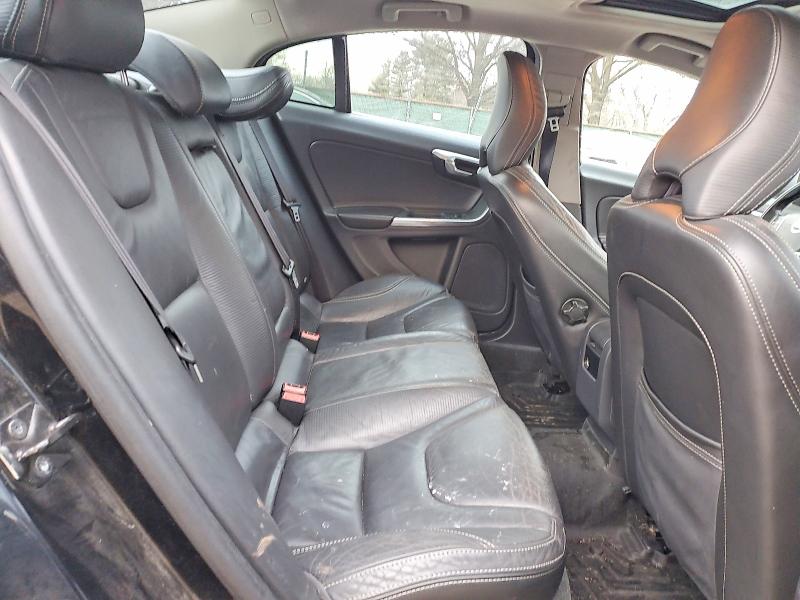 Photo 10 from auction – 2012 VOLVO S60 T6 with VIN YV1902FHXC2084721