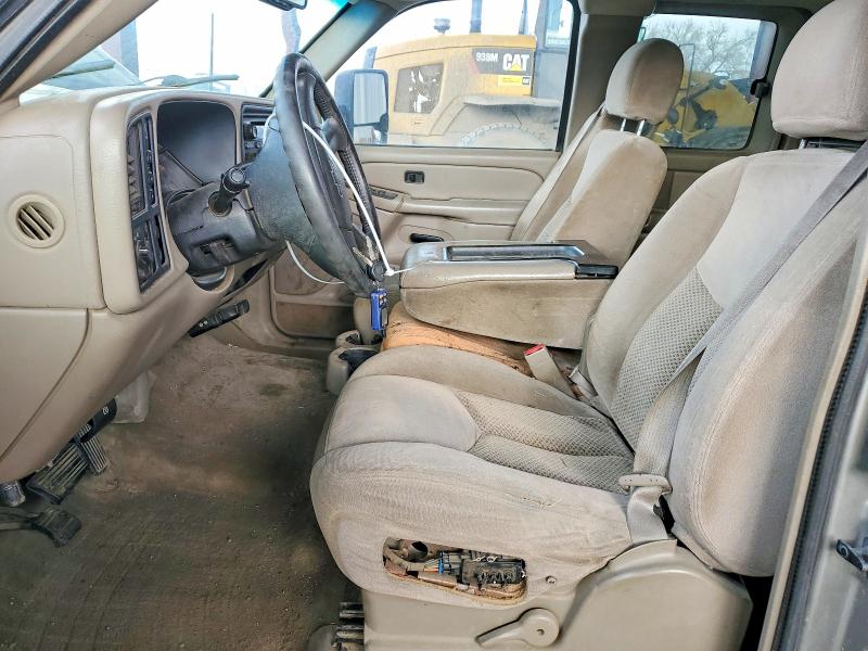 Photo 7 from auction – 2003 CHEVROLET SILVERADO with VIN 1GCHK29163E230752