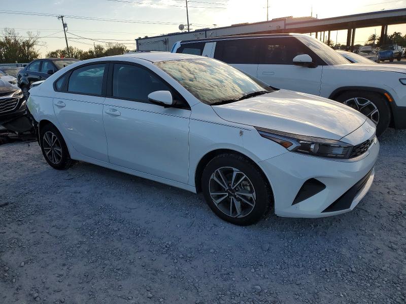 Photo 4 from auction – 2024 KIA FORTE with VIN 3KPF24AD4RE826335