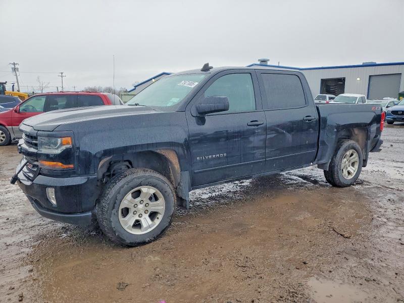 CHEVROLET SILVERADO 2018 with VIN 3GCUKREC8JG473175 - Photo from auction