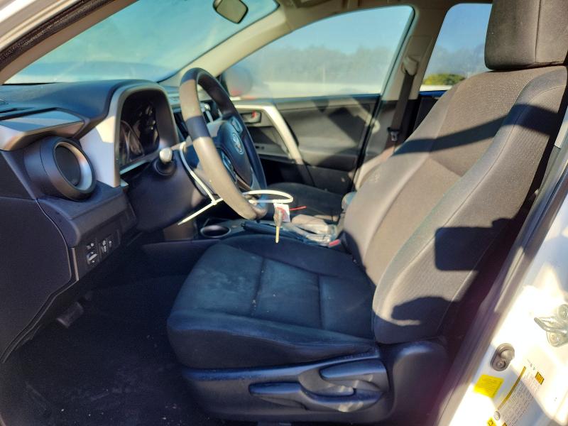 Photo 7 from auction – 2015 TOYOTA RAV4 LE with VIN JTMZFREV3FD079857