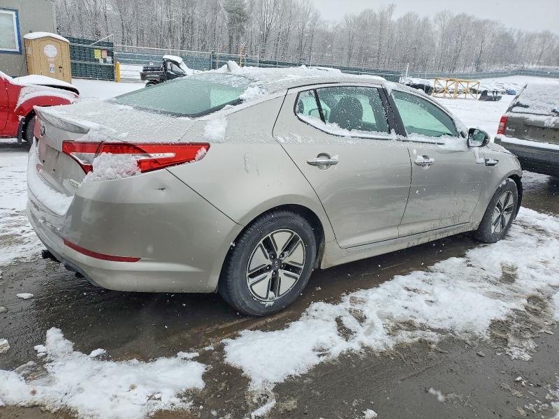 Foto 3 de la subasta – 2013 KIA OPTIMA HYB con VIN KNAGM4AD8D5052963
