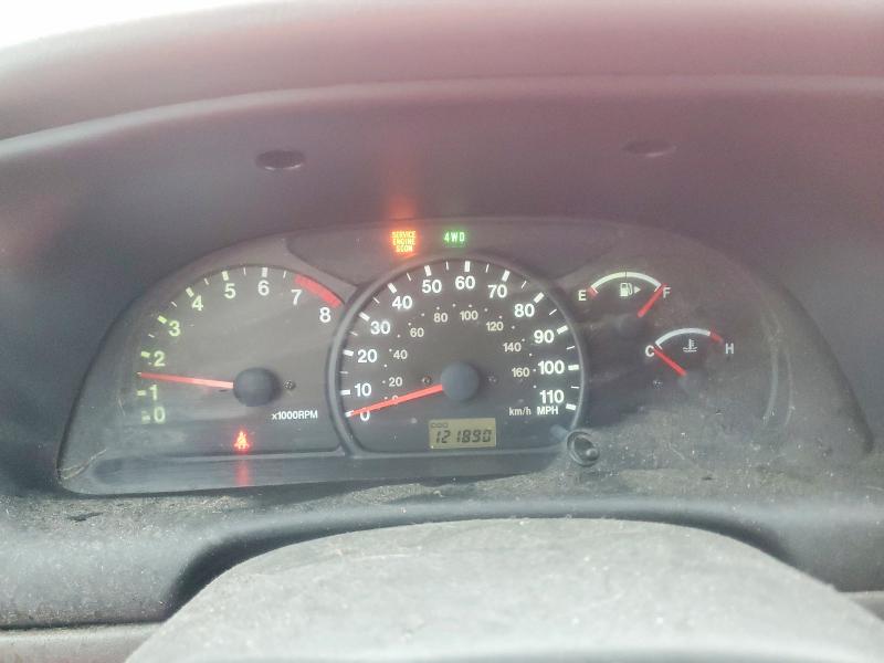 Photo 9 from auction – 2004 CHEVROLET TRACKER with VIN 2CNBJ134046907334