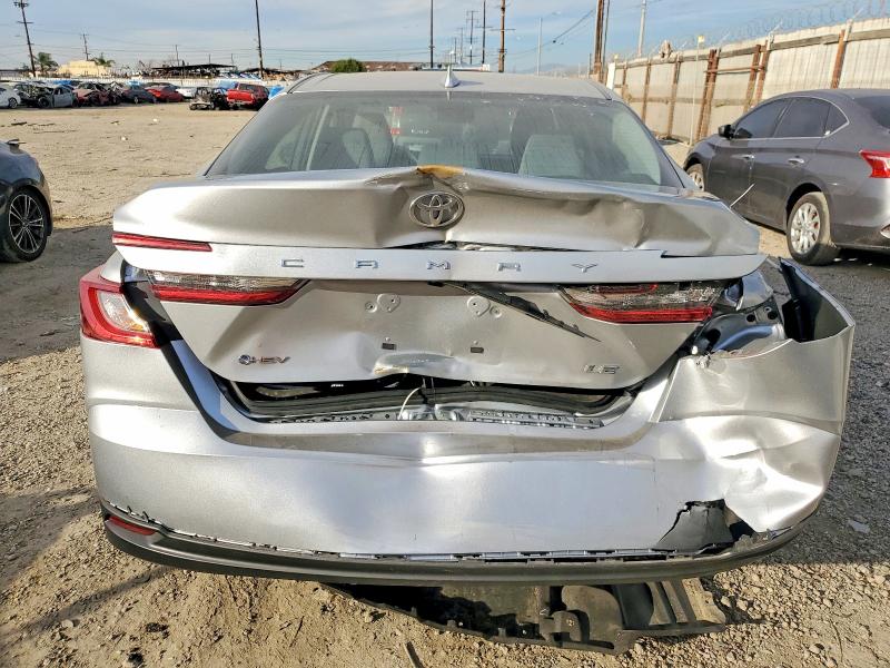 Photo 6 from auction – 2025 TOYOTA CAMRY with VIN 4T1DAACK1SU126196