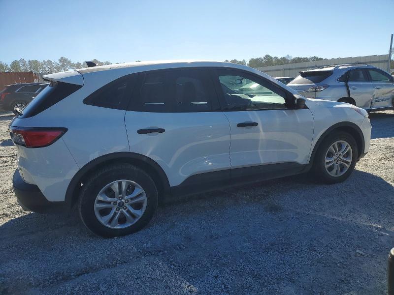 Photo 3 from auction – 2020 FORD ESCAPE S with VIN 1FMCU0F64LUA68520