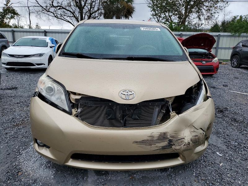 Photo 5 from auction – 2011 TOYOTA SIENNA XLE with VIN 5TDYK3DC7BS141585