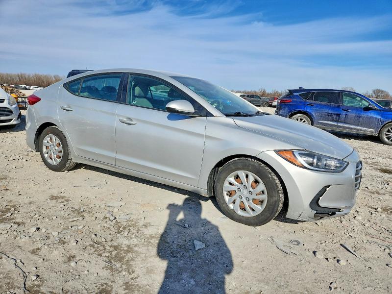 Photo 4 from auction – 2017 HYUNDAI ELANTRA SE with VIN 5NPD74LF7HH198028