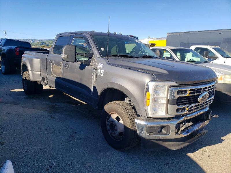 Photo 4 from auction – 2023 FORD F350 with VIN 1FT8W3DT7PEC40831