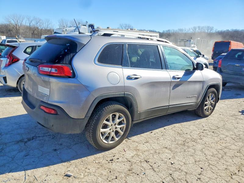 Photo 3 from auction – 2018 JEEP CHEROKEE L with VIN 1C4PJMCB7JD545493